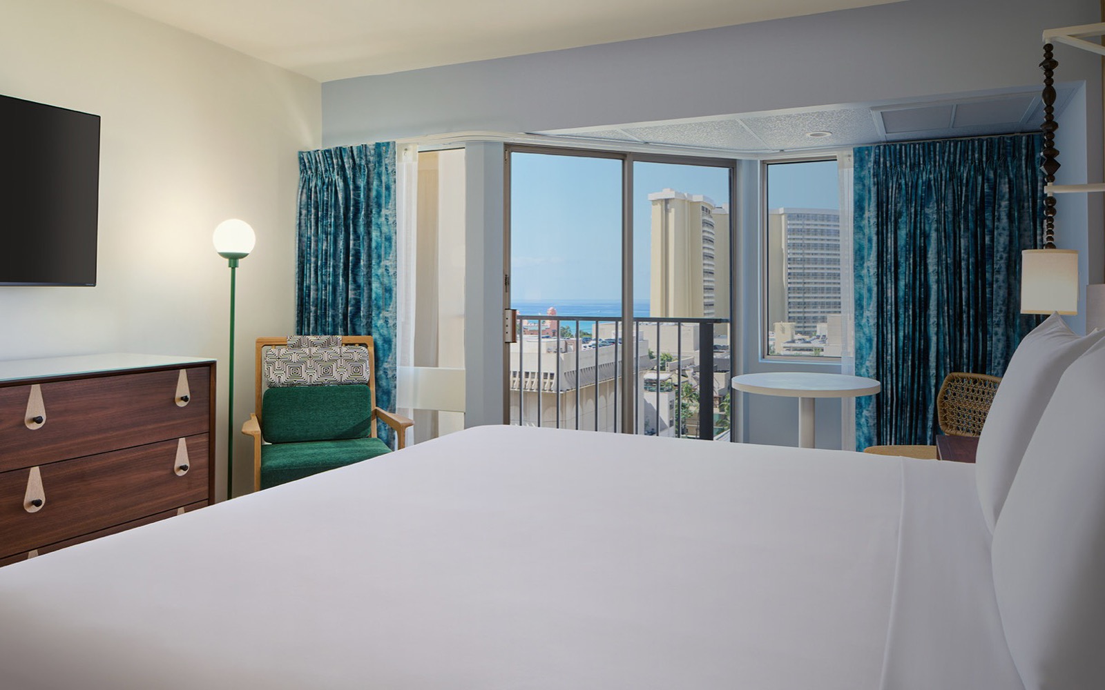 Waikiki Malia — kamaʻāina rate